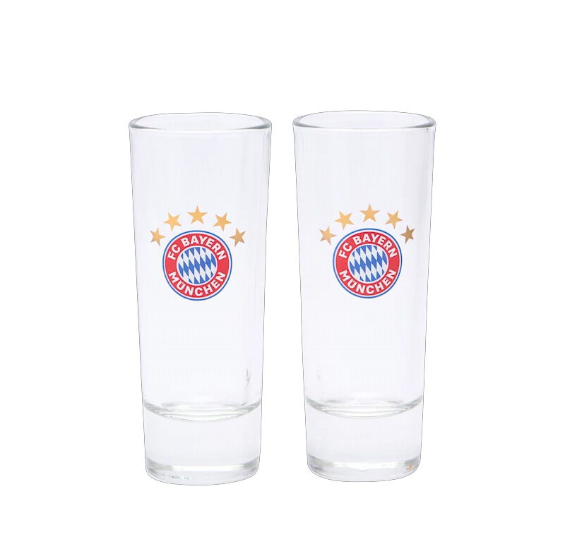 Bayern Mnichov sada 2 panáků 5 stars logo